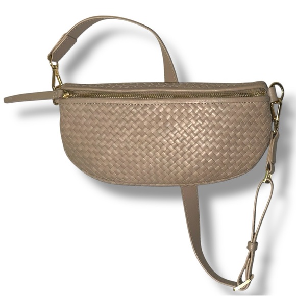 EUC Quince Italian Leather Handwoven Sling Bag Taupe COMFY & SLEEK - Picture 9 of 12